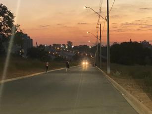 EMPREENDIMENTO: DESMEMBRAMENTO BELLAGIO. 

LOCALIDADE DO IM&Oacute;VEL: Rua Ademar Figueiredo (rua inicia na Rua Amalia Ayala Peres, 42 - Sorocaba/SP &ndash; CEP: 18048-130).

O empreendimento Desmembramento &ldquo;BELLAGIO&rdquo; est&aacute; localizado no &ldquo;Altos do Campolim&rdquo;, pr&oacute;ximo ao Shopping IGUATEMI ESPLANADA &ndash; Sorocaba/SP, com acesso pela Rua Augusto Lippel ou Rua Antonio Perez Hernandez.

O lote 5 ou &aacute;rea 5 da &ldquo;ARI&rdquo; assim se descreve:&nbsp; Est&aacute; distante 427,52&nbsp;metros da Rua Amalia Ayala Perez , da&iacute; segue em reta 115,23 metros, pela Rua Ademar Figueiredo, com azimute 295&ordm;16&rsquo;07&rdquo;; da&iacute; deflete &agrave; direita e segue reta, 51,13 metros, confrontando com a &Aacute;rea 6; da&iacute; deflete &agrave; direita e segue em reta 43,20 metros, com azimute de 116&ordm;26&rsquo;46&rdquo;, deflete &agrave; esquerda e segue em reta 72,18 metros, com azimute 115&ordm;37&rsquo;31&rdquo;,confrontando com a propriedade de Dario Cesar Barros Haddad; da&iacute; deflete a direita e segue reta, 49,97 metros, confrontando com a &Aacute;rea 4, atingindo o ponto de origem desta descri&ccedil;&atilde;o. Perfazendo a &aacute;rea de 5.800,00 metros quadrados.

A localiza&ccedil;&atilde;o do Desmembramento &ldquo;BELLAGIO&rdquo; encontra-se na regi&atilde;o mais nobre da Cidade de Sorocaba logo atr&aacute;s do Supermercado Tauste Campolim, da loja da Tok & Stok e Mercad&atilde;o da Cidade. O Shopping Iguatemi Esplanada com o supermercado Carrefour s&atilde;o outro atrativo na regi&atilde;o.

Esta &aacute;rea possui 5.800,00m&sup2; com toda infraestrutura implantada como: rede domiciliar de &aacute;gua pot&aacute;vel, rede domiciliar de esgoto, energia el&eacute;trica e ilumina&ccedil;&atilde;o p&uacute;blica. Rua pavimentada, com rede de drenagem, guias e sarjetas, pavimenta&ccedil;&atilde;o asf&aacute;ltica,

Condi&ccedil;&otilde;es comerciais especiais. Vendas direto com empreendedor. Venha conferir!

Valor &agrave; vista: R$ 11.600.000,00 - IPTU ANUAL (2026): R$ 2.069,72

Para agendar uma visita ou maiores informa&ccedil;&otilde;es entre em contato: Telefone: (15) 3321-0791 Celular:&nbsp; &nbsp;+55 (15) 99782-0799

Email:&nbsp;&nbsp;&nbsp;&nbsp;&nbsp; &nbsp;adm@gmfltda.com.br&nbsp;&nbsp; Mais info: www.gmfltda.com.br&nbsp;&nbsp;&nbsp;https://metalland.com.br/empreendimento/27

&nbsp;
